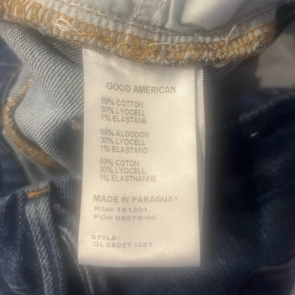 GOOD AMERICAN Good Legs Straight Leg Jeans - Picture 5 of 6